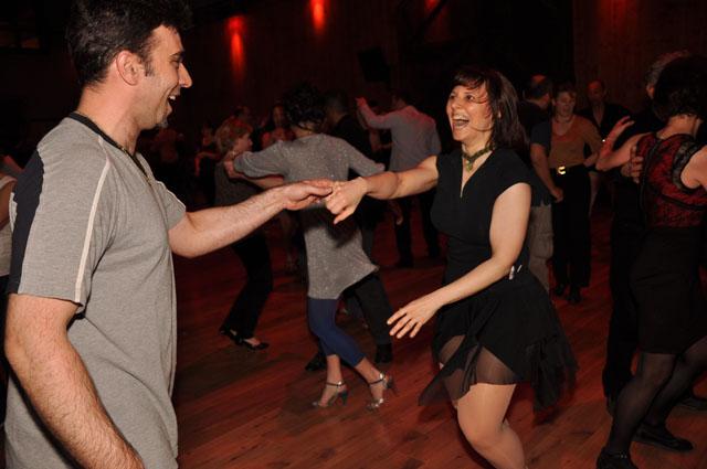 min 2011 04 03 station danse 103